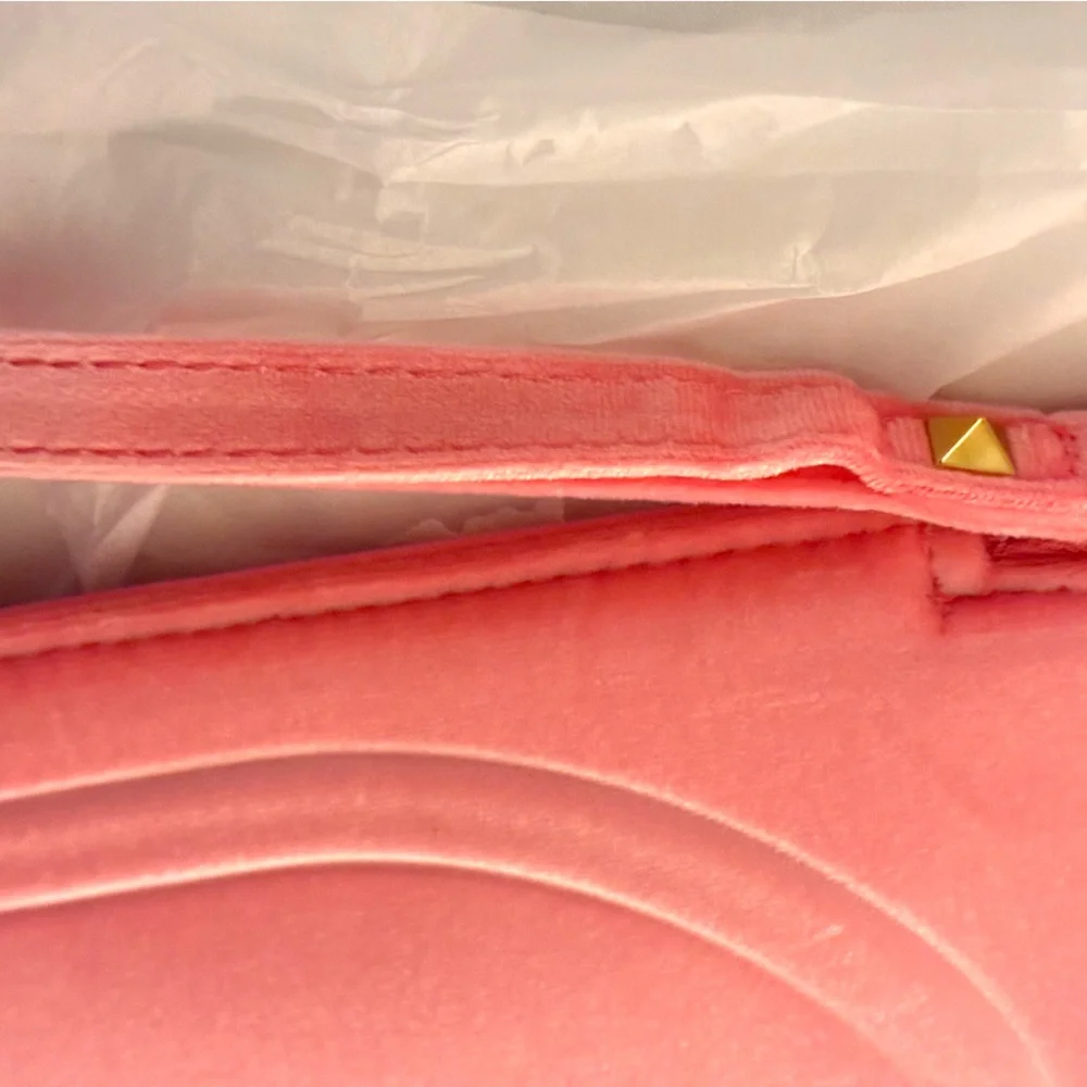 Brand New!Rare Valentino Soft Pink Embossed V Logo Large Laptop Bag
